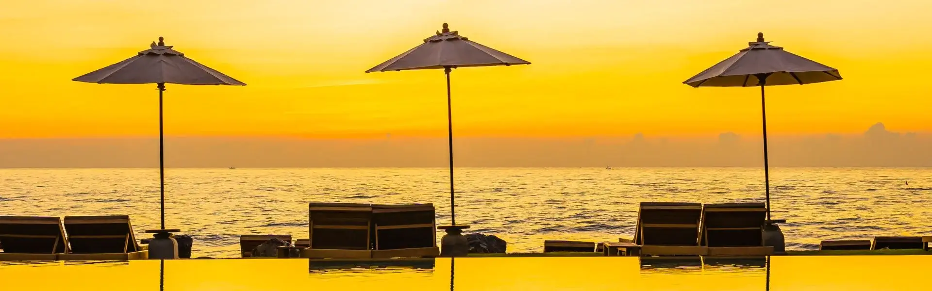 Outdoor umbrella shading